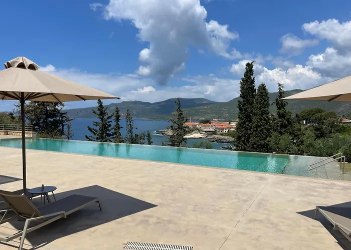 Diapori Suites Hotel