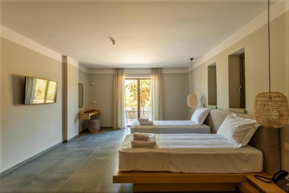Hotel Diapori Kardhamili