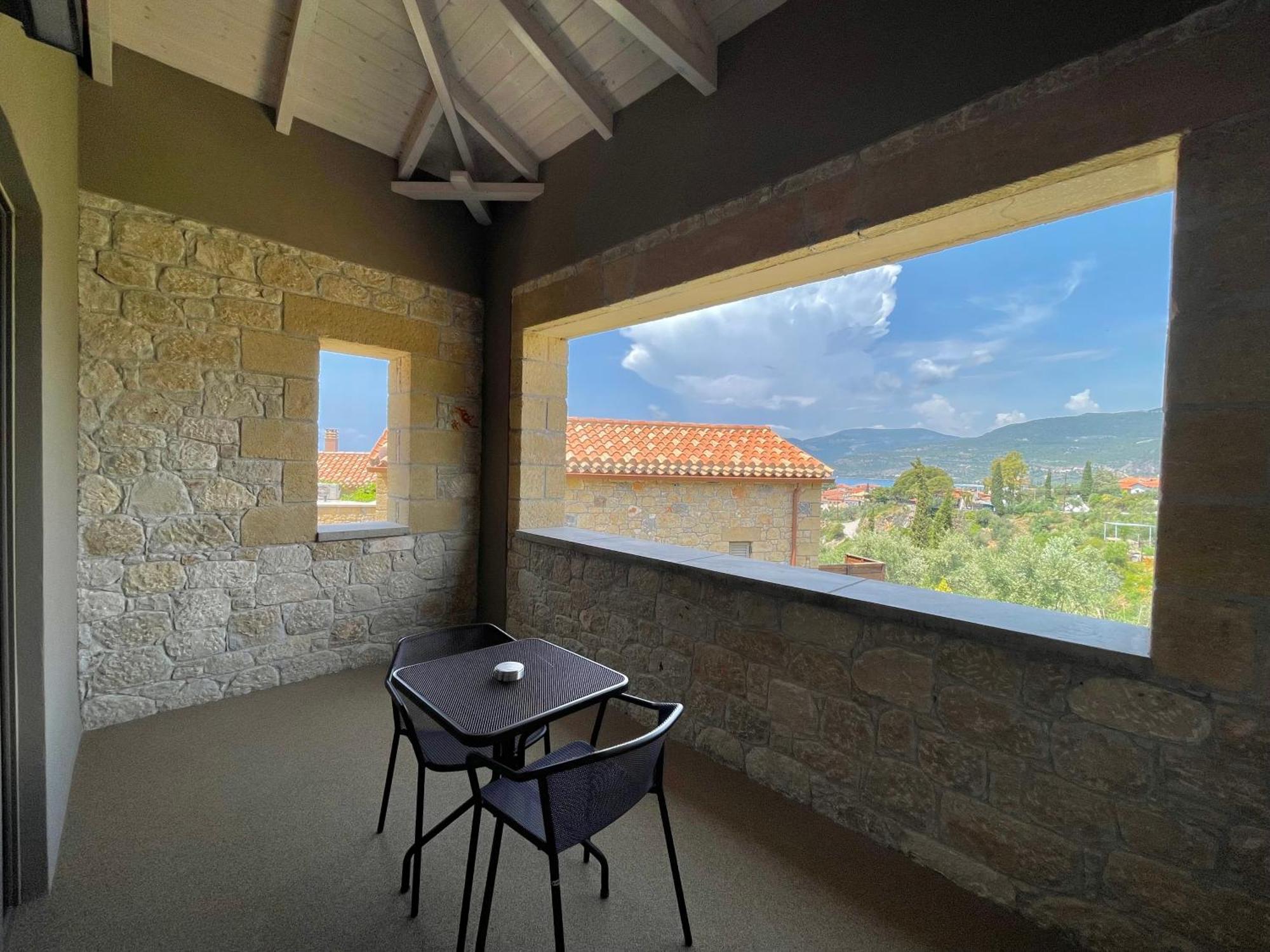 Diapori Hotel